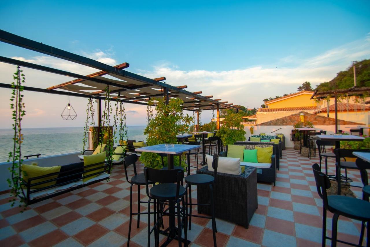 Agoulos Beach Hotel Аргаси Экстерьер фото